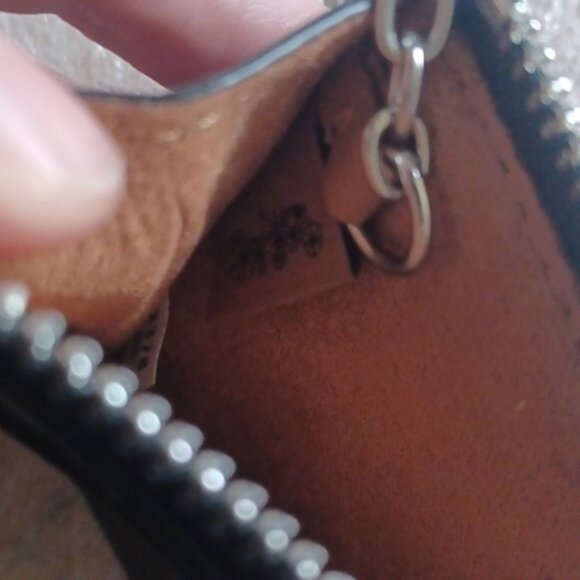 SOLD - COACH Mini Skinny ID Case In Signature Canvas With Heart Print, NWT - Picture 5 of 6